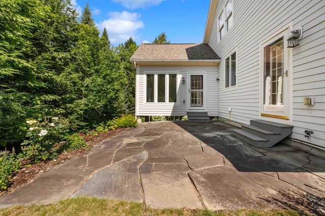 123 Spruce Lane, New London, NH 03257