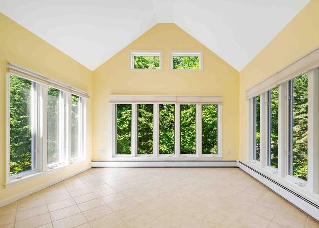 123 Spruce Lane, New London, NH 03257