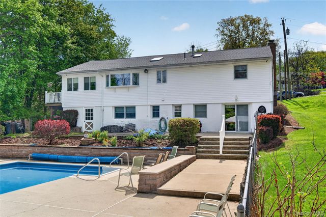 6 Pine Hill Road, Monroe, NY 10950