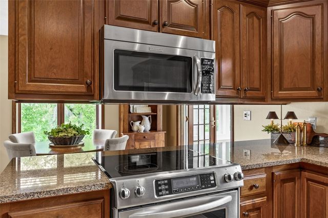 425 Northhaven Drive, Robins, IA 52328