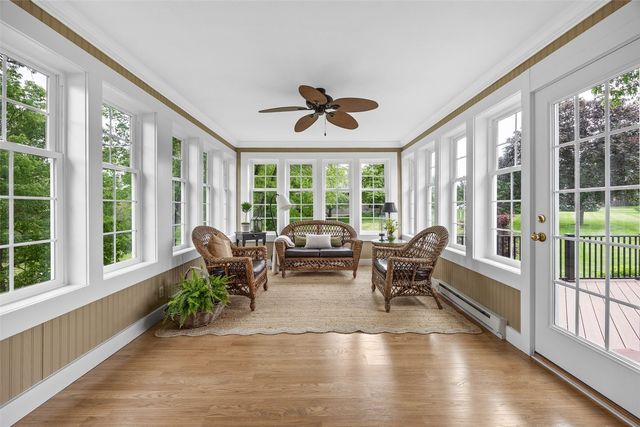425 Northhaven Drive, Robins, IA 52328