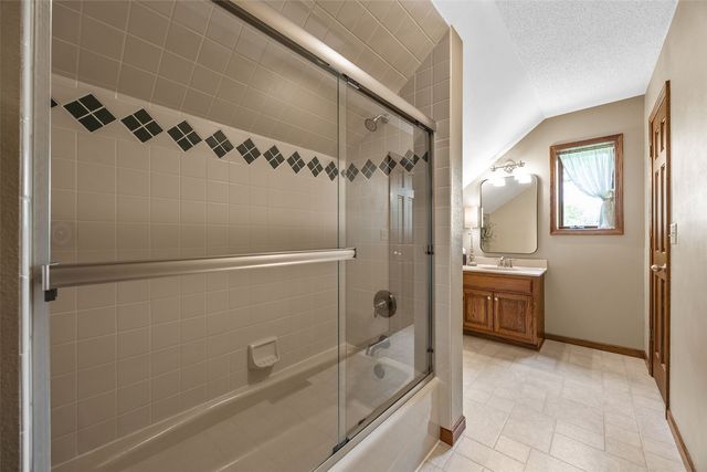 425 Northhaven Drive, Robins, IA 52328