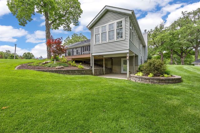 425 Northhaven Drive, Robins, IA 52328