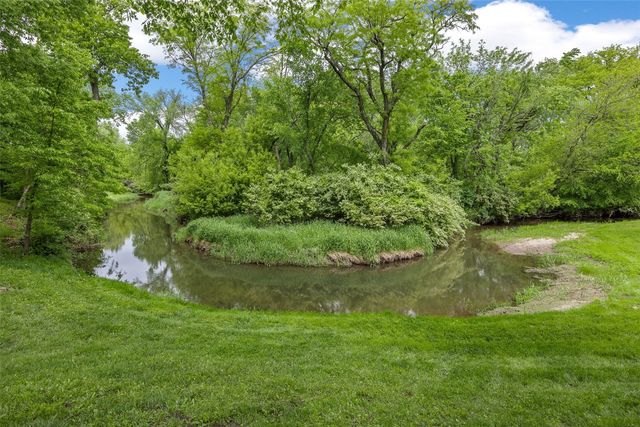 425 Northhaven Drive, Robins, IA 52328