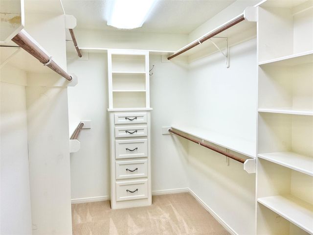 1022 Oak Leaf Street, La Porte, TX 77571