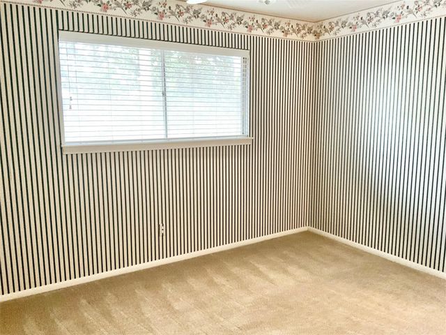 1022 Oak Leaf Street, La Porte, TX 77571