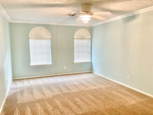 1022 Oak Leaf Street, La Porte, TX 77571