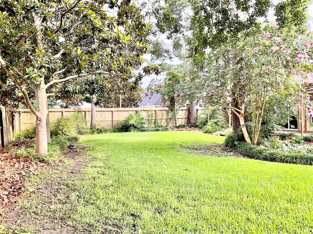 1022 Oak Leaf Street, La Porte, TX 77571