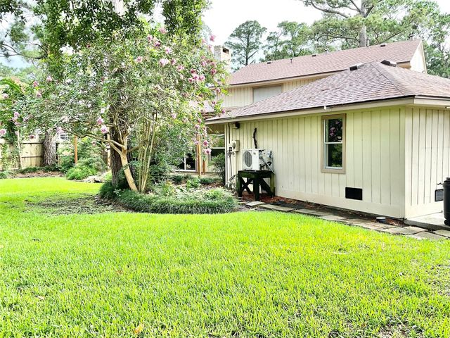 1022 Oak Leaf Street, La Porte, TX 77571