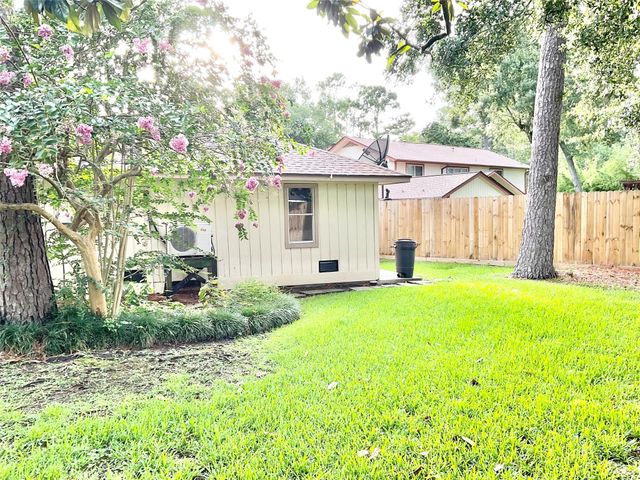 1022 Oak Leaf Street, La Porte, TX 77571