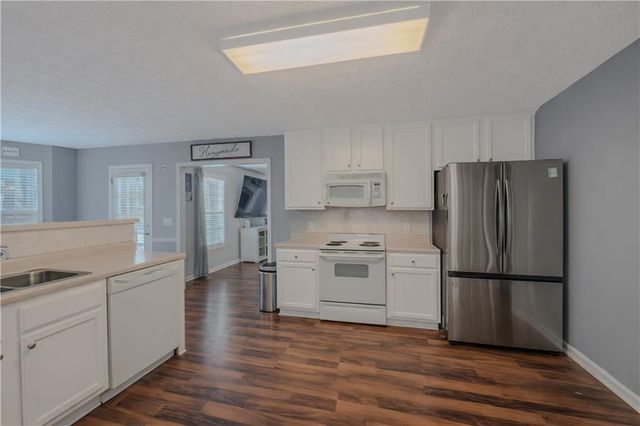 3100 Oak Ridge Lane, Loganville, GA 30052