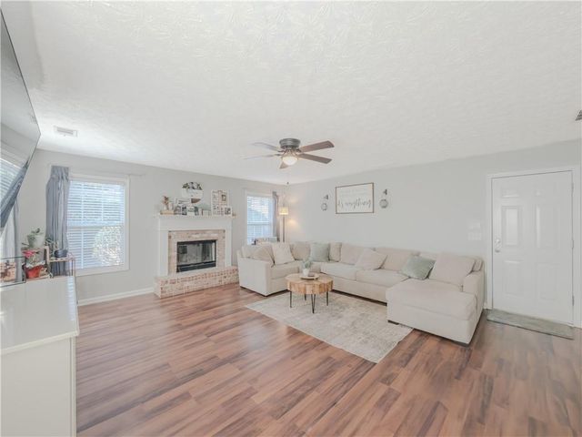 3100 Oak Ridge Lane, Loganville, GA 30052