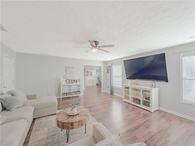 3100 Oak Ridge Lane, Loganville, GA 30052