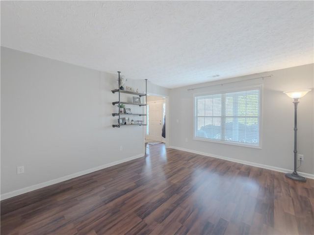 3100 Oak Ridge Lane, Loganville, GA 30052