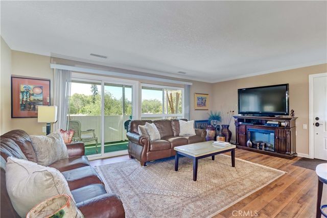 898 Ronda Sevilla N, Laguna Woods, CA 92637