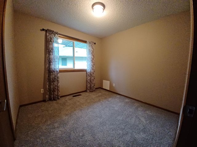5311 72nd Circle N, Brooklyn Center, MN 55429