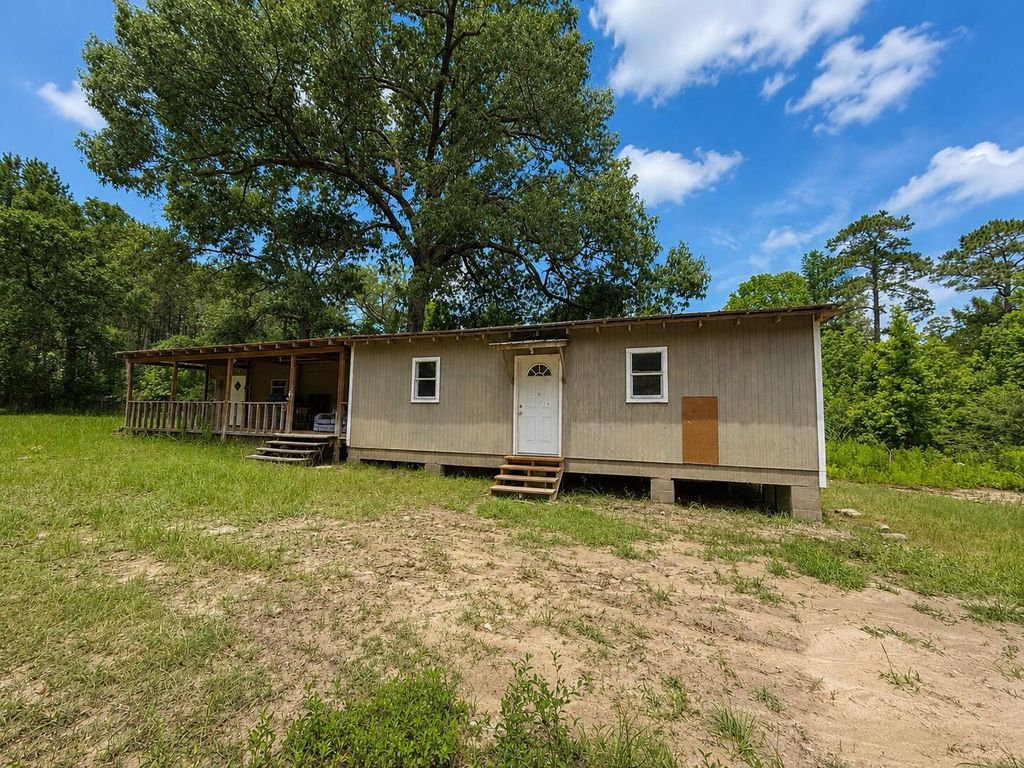 359 Brown Ritter, Leesville, LA 71446