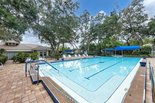 5804 GARDEN LAKES FERN, Bradenton, FL 34203