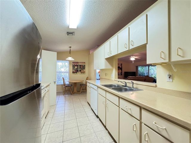 5804 GARDEN LAKES FERN, Bradenton, FL 34203