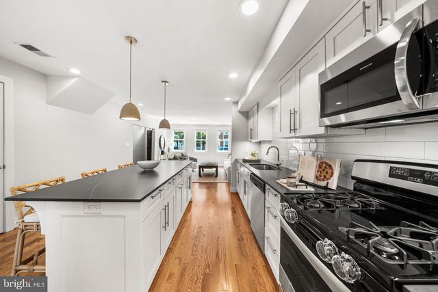 906 N COLUMBUS ST, Alexandria, VA 22314