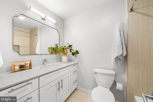 906 N COLUMBUS ST, Alexandria, VA 22314