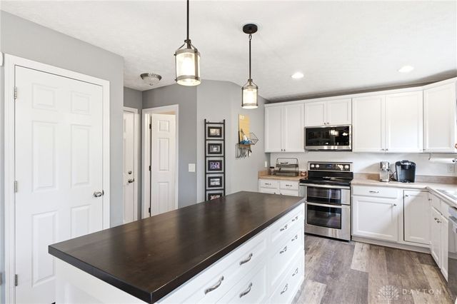 316 Sackett Drive, Monroe, OH 45050