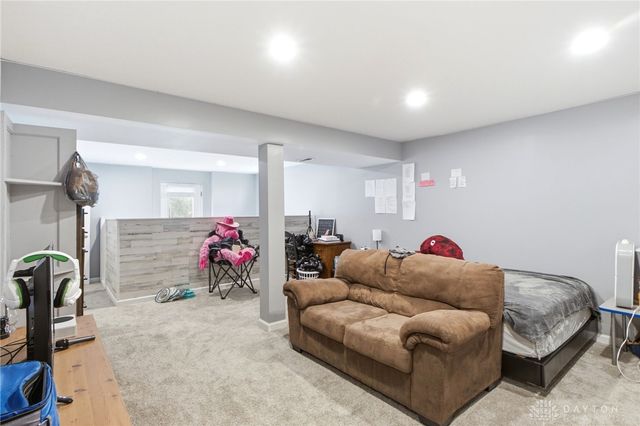 316 Sackett Drive, Monroe, OH 45050