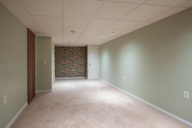 5 Ashland Street, Nashua, NH 03064