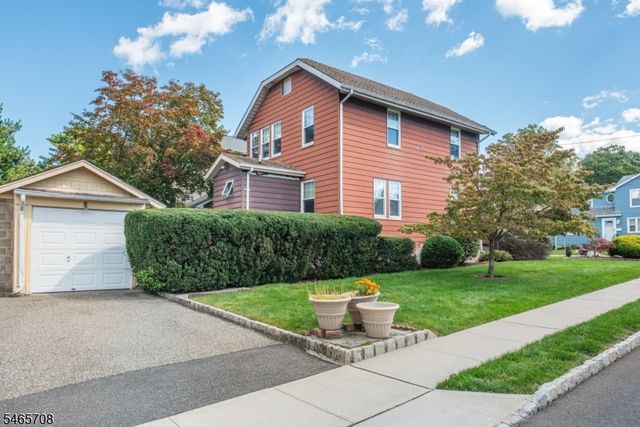25 Orchard Sq, Caldwell Boro Twp., NJ 07006