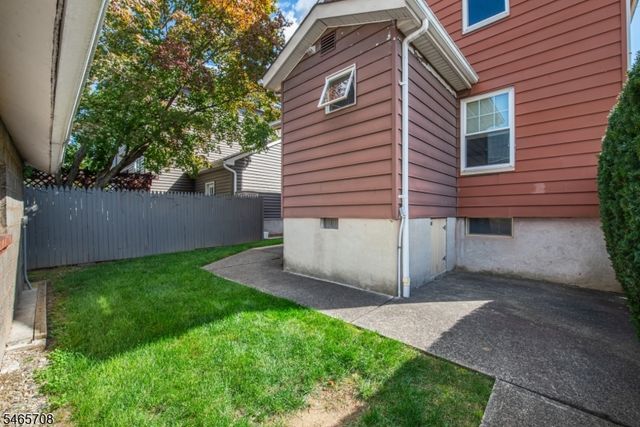 25 Orchard Sq, Caldwell Boro Twp., NJ 07006