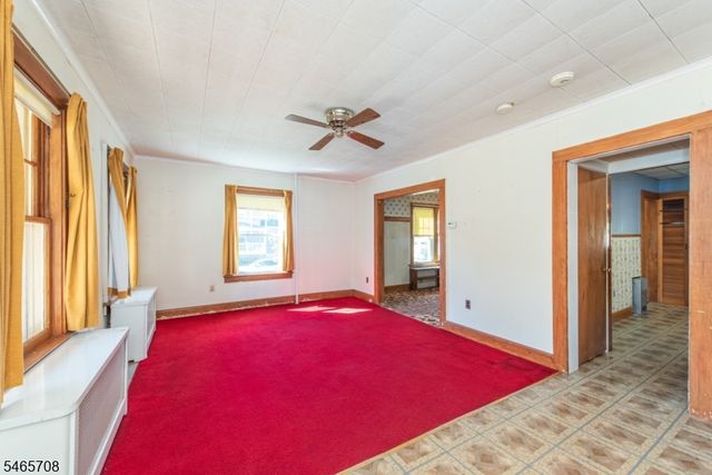 25 Orchard Sq, Caldwell Boro Twp., NJ 07006