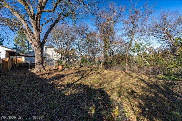 1501 S 12th Street, Fort Smith, AR 72901