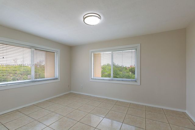 8101 Camino Real C401, Miami, FL 33143