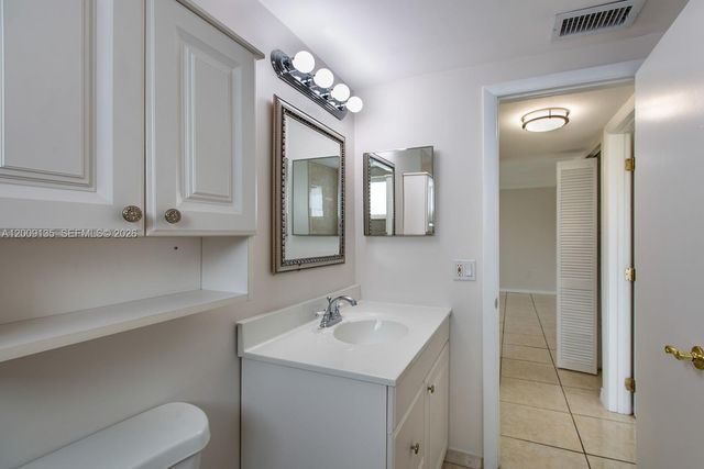 8101 Camino Real C401, Miami, FL 33143