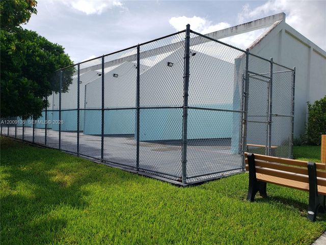 8101 Camino Real C401, Miami, FL 33143