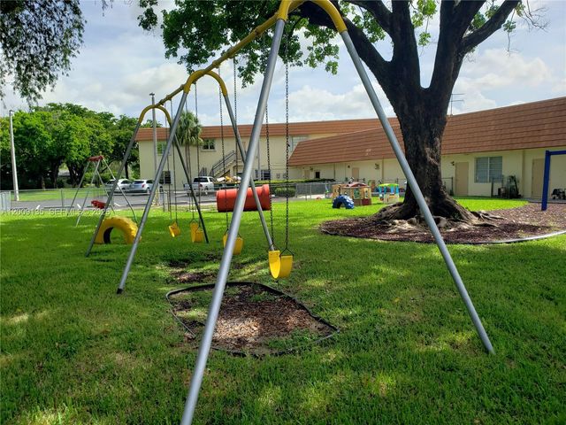 8101 Camino Real C401, Miami, FL 33143