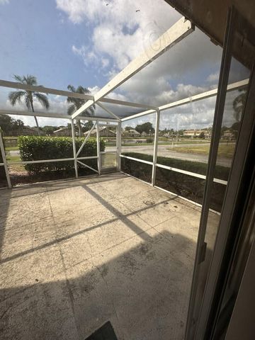65 Maplecrest Circle, Jupiter, FL 33458