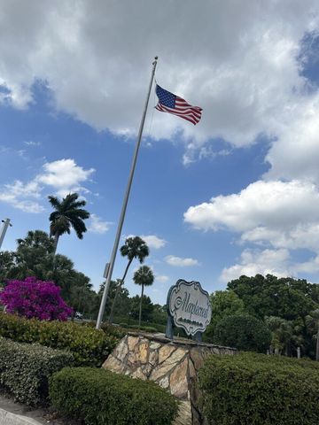 65 Maplecrest Circle, Jupiter, FL 33458