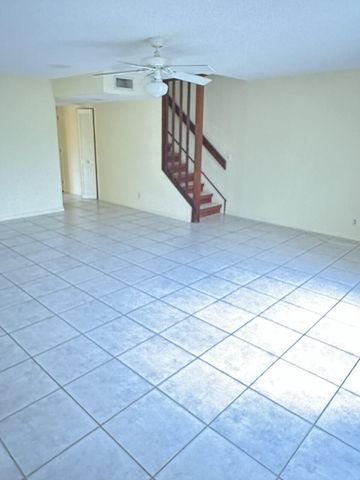 65 Maplecrest Circle, Jupiter, FL 33458