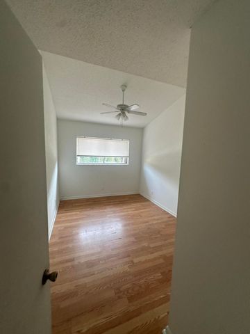 65 Maplecrest Circle, Jupiter, FL 33458