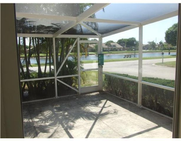 65 Maplecrest Circle, Jupiter, FL 33458