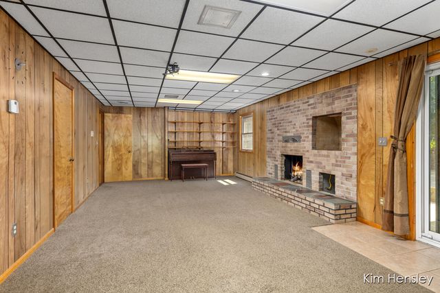 1085 4 Mile Road, Grand Rapids, MI 49525
