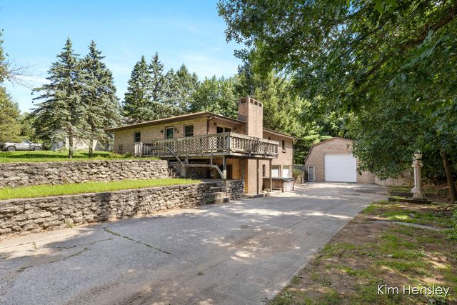 1085 4 Mile Road, Grand Rapids, MI 49525