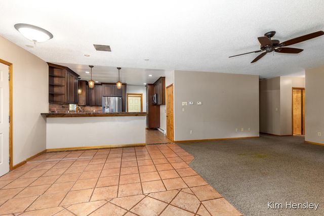 1085 4 Mile Road, Grand Rapids, MI 49525
