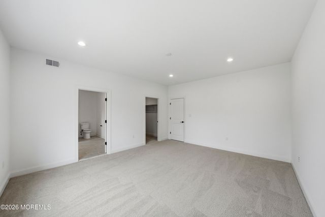 14 Remington Court, Farmingdale, NJ 07727