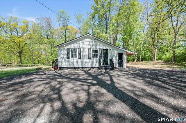 63 Savarese Lane, Burlington, CT 06013
