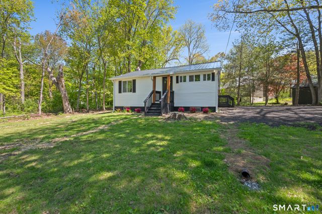 63 Savarese Lane, Burlington, CT 06013