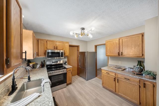 1905 Clifton Avenue, Columbus, OH 43219