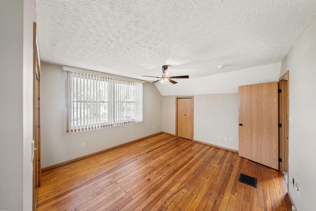 1905 Clifton Avenue, Columbus, OH 43219