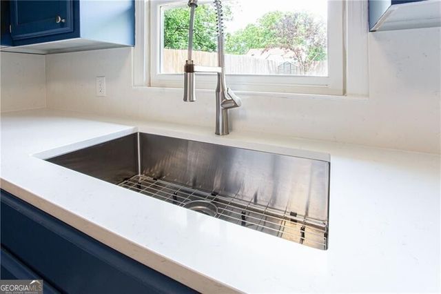 848 East Avenue, Scottdale, GA 30079